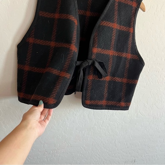 Pop of neutral wool plaid tie front vest - Picture 4 of 6